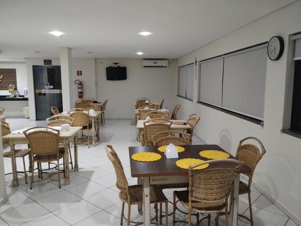 Hotel Ceolatto Palace - Aeroporto Hotel Varzea Grande (Mato Grosso)