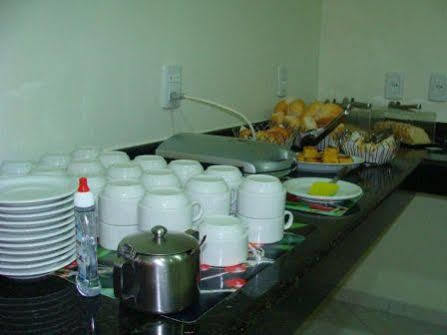 Hotel Ceolatto Palace - Aeroporto 3* Varzea Grande (Mato Grosso)